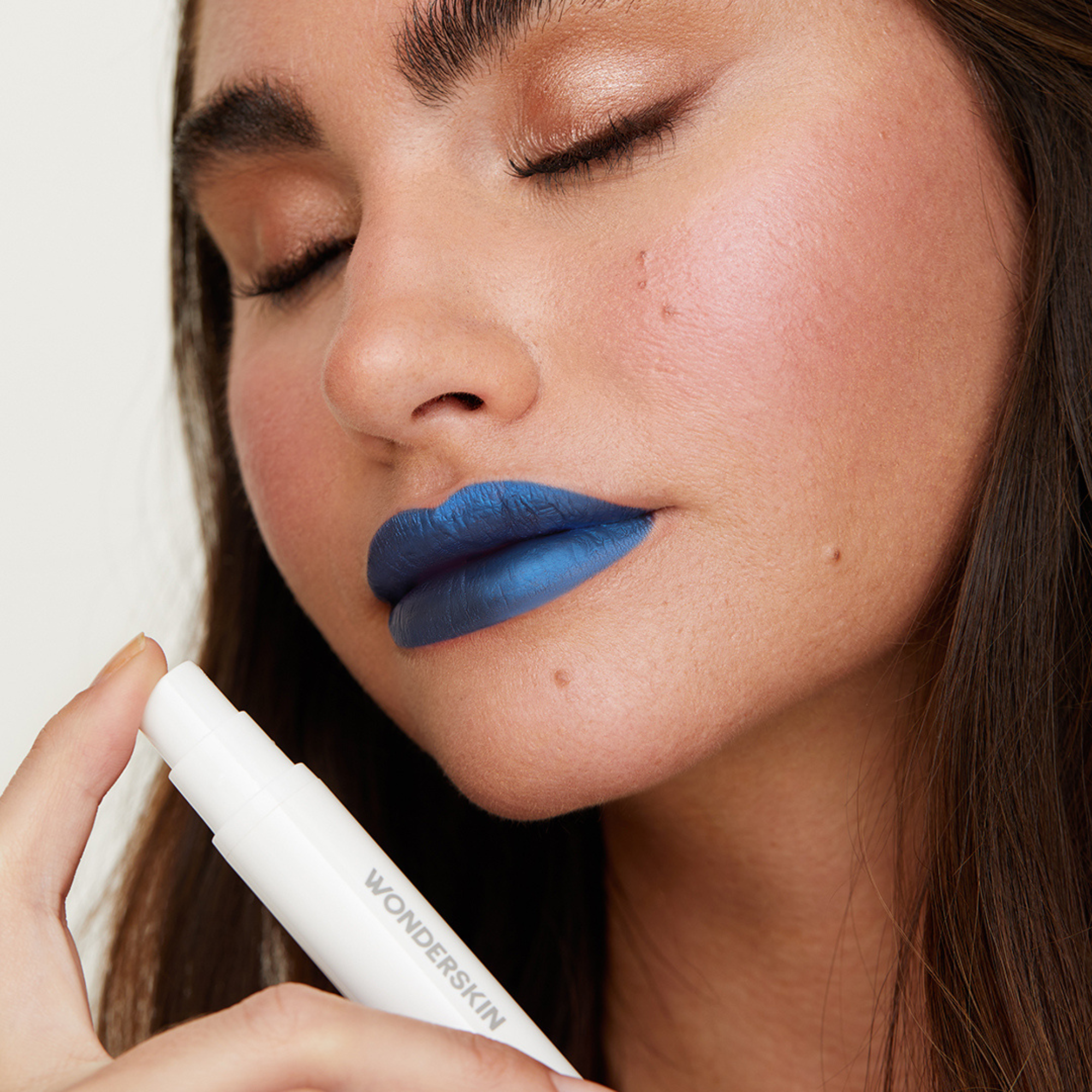 Activator spray for lip inks