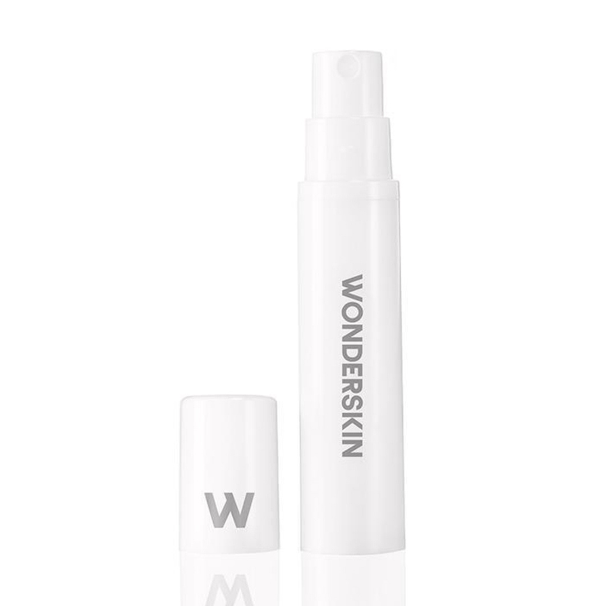 Activator spray for lip inks